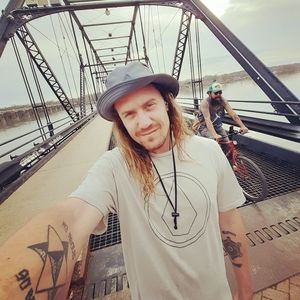 Meet your Posher, Laine